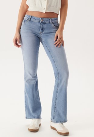 ONLY - Onlblush Lw Flared Dnm Rea155 - Light Medium Blue Deni - Kläder - - Bubbleroom