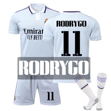 Uusi 22-23 Real Madridin jalkapalloasu miesten nro 10 Modric nro 9 Benzema paita lasten harjoitus- ja kilpailupuvut New size 11+ socks 22 size 