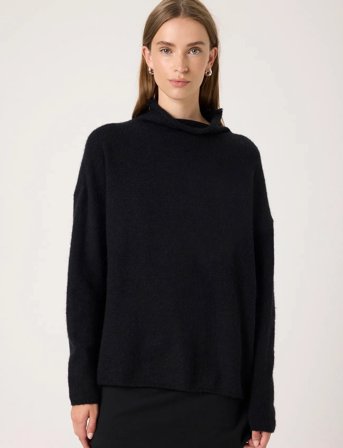 Soaked in Luxury Slmiya Slim Sleeve Pullover - Black - M
