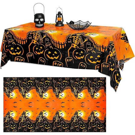 Halloween-dug med skræmmende Halloween-dekoration