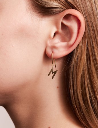 Design Letters Initial Ear Hanger (A-Z) - Gold - ONE SIZE 2