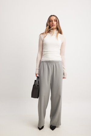 NA-KD Elastic Mid Waist Pants - Bukser med lige ben - Grå/Stribet - EU 38