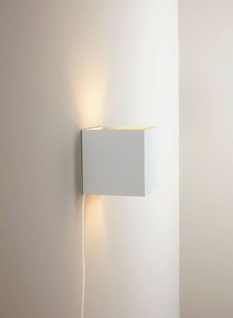 Zanna firkantet vegglampe m/ledning - hvit