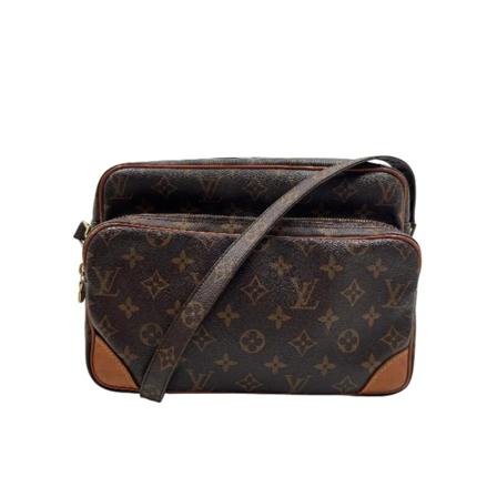 Louis Vuitton Vintage, Pre-owned Shoulder Bags Bruin, Dames, Maat:ONE Size,leather