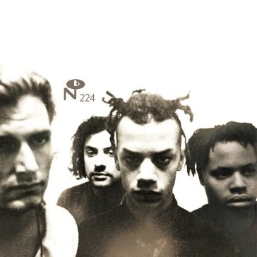 Butterflies don t go away MAJESTY CRUSH