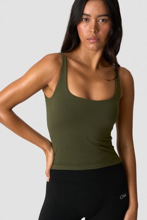 ICANIWILL - Smooth Seamless 2-in-1 Tank Dark Khaki Green- Tanks - Dames - sportkleding van ICIW