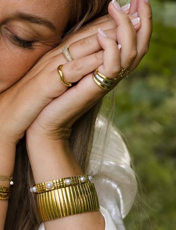 By Jolima Wave Ring - Gold - 2 CM