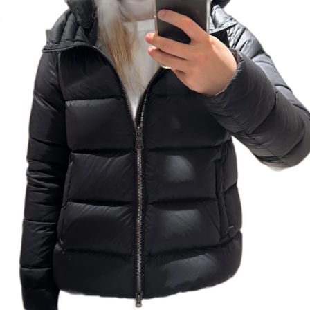 Svart pufferjacka från Colmar