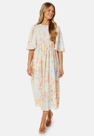 Bubbleroom Occasion Keela Dress Light green / Floral Klær