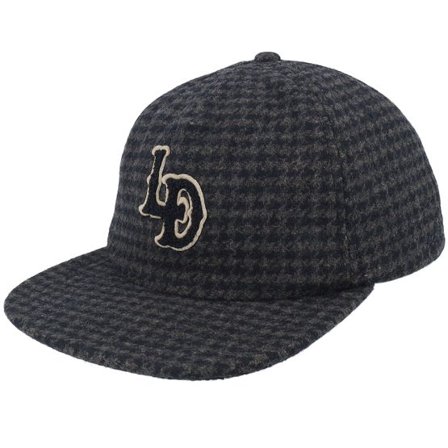 Les Deux - Svart snapback Keps - Ld Houndstooth Letterman Cap Raven/Grey Snapback @ Hatstore