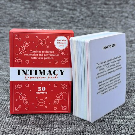 Intimitetskortstokk fra BestSelf Engelsk romantisk par kjærlig dialog spill brettspillkort