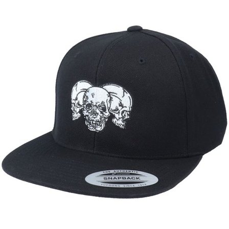 Iconic - Svart snapback Keps - Three Skulls Black Snapback @ Hatstore