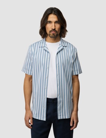 Shaping New Tomorrow - Short-Sleeved Shirt Bowling Collar - Bold Stripes Light Blue - Herren - Größe XXXL