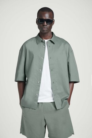 COS Men's Boxy Short Sleeve Cotton Shirt in Green