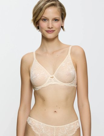 Triumph Amourette Charm W02 - Cream - C x 75