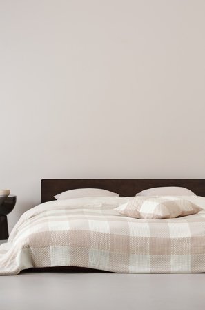 Jotex - Sengeteppe Beige/naturhvit - HAKO - Kjøp Sengetepper hos Jotex