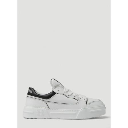 Miu Miu Logo Patch Sneakers , Wit , Dames , Maat: 36 EU