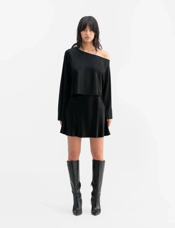 Ahlvar Gallery Hana Short Satin Skirt - Black - L