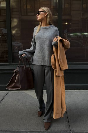 Claire Rose x NA-KD Wollpullover mit V-Detail - Premiumqualität - Grau - XL (EU 46)