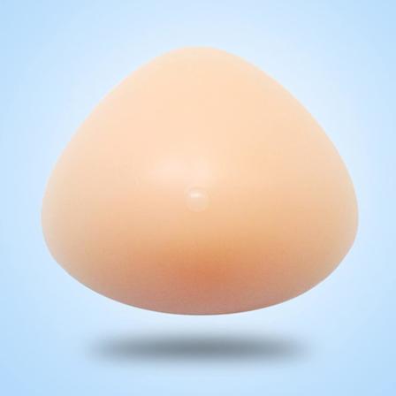 Silikonbrystmodell egnet for crossdressers Mastektomiimplantater Asymmetrisk form, trekantet, 200 g