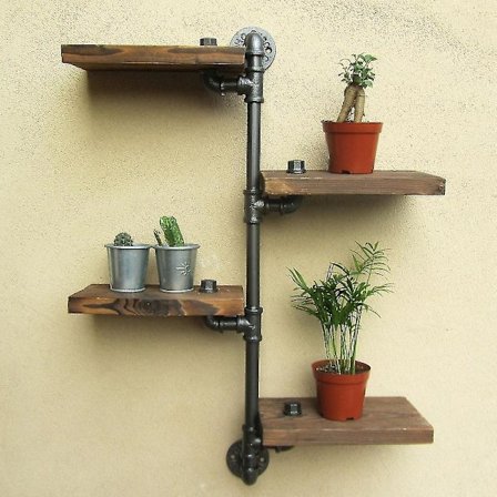 Rustik Urban Jernrørsvægghylde med 4 Træhylder