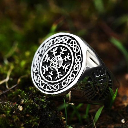 Ring - Nordisk mytologi - Klackring med Skräckhjälmen