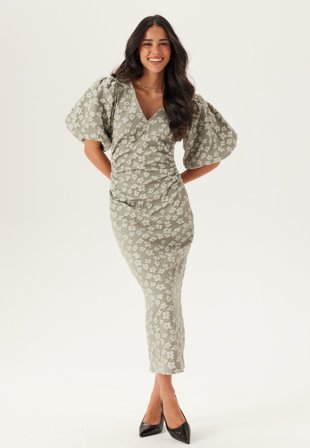Bubbleroom Occasion - Puff Sleeve Jacquard Midi Dress - Light khaki green