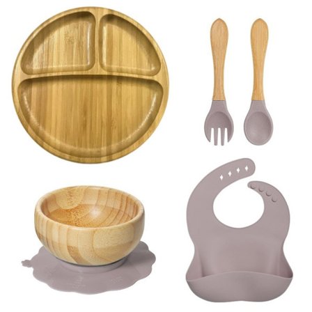5-delt Bambus Baby Bestiksæt Inklusive Sugekopskål, Hagesmæk, Gaffel og Ske Lilla