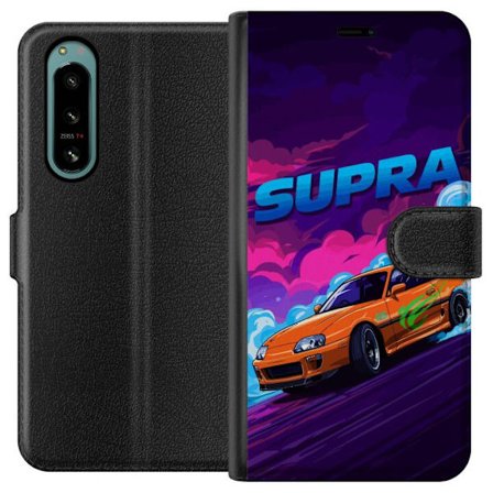 Kompatibel Tegnebogsetui til Sony Xperia 5 IV Toyota Supra i drift med neonfarvet røg, fartfornemmelse og natlig street racing-miljø