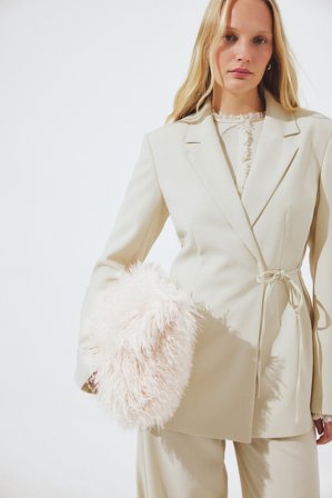 NA-KD - Vanlig blazer med knytedetaljer - Lang Blazers - Beige - EU 44