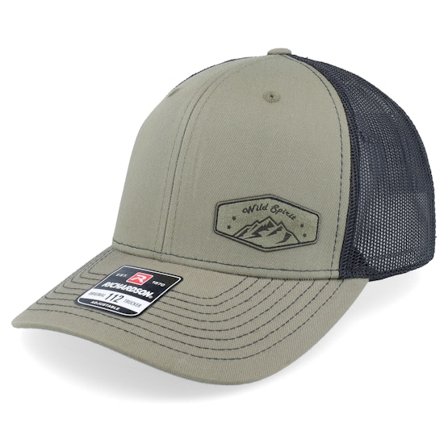 Wild Spirit - Grön trucker Keps - Small Mountain Green Patch Loden/Black Trucker @ Hatstore