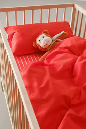 Jotex - Mini Dynetrekksett Barneseng Tomatrød - ZACK - Kjøp Sengesett til barn hos Jotex