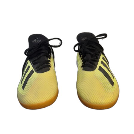 Adidas inomhusfotbollskor