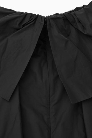 COS Women's Voluminous Off-The-Shoulder Top in Black