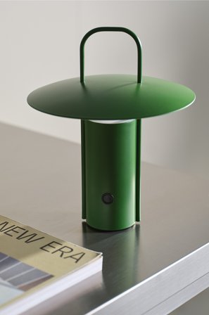 Jotex - VENNA bærbar bordlampe Grønn farge - Kjøp Bordlamper hos Jotex