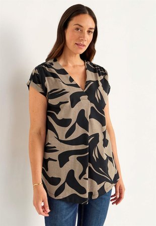 Cellbes of Sweden - Kortærmet jerseytunika i mørk beige / sort / mønstret til damer i størrelse 50/52
