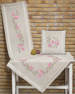 Broderipakke Rosa blomster - Duk - Duftin