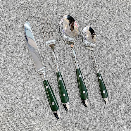 Klassiske Harpiksnagler Håndtak Rustfritt Stål Western Bestikksett 4-i-1 Elegant Spisebestikk for Fin Spising