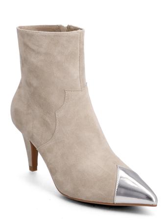Boot Cream Sofie Schnoor