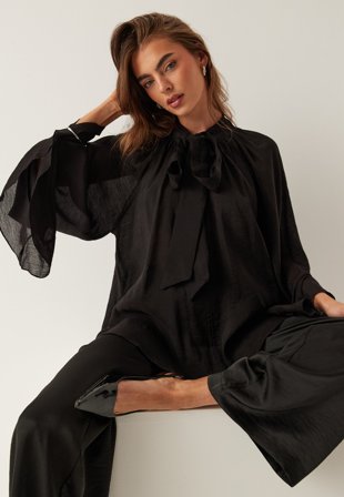 BUBBLEROOM - Wide Sleeve Bow Blouse - Black