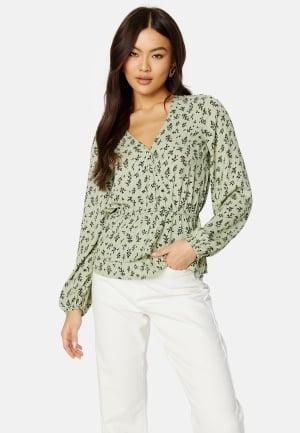 Happy Holly Serene wrap blouse 36/38 Dusty green / Patterned Bluser & Skjorter Dam