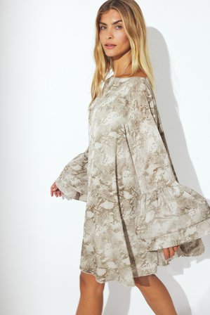 Shpresa x NA-KD Wide Sleeve Volume Mini Dress - Langærmet Kjoler - Grøn - EU 34