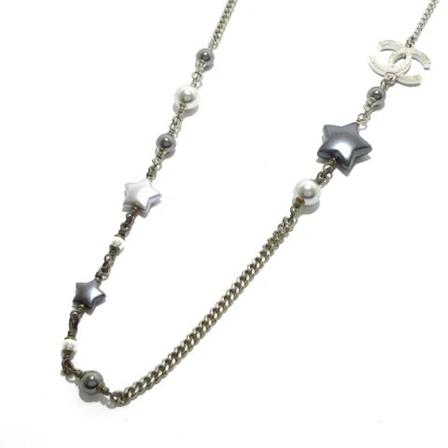 Chanel Vintage Pre-owned Metal necklaces Grå, Dame Vintage Smykker, Størrelse: ONE Size