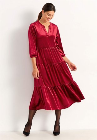 Cellbes of Sweden - Sammetsklänning med volang - mörkröd - för damer - 50/52