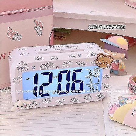 Kawaii Cinnamoroll My Melody Kuromi Bordlampe Elektronisk LED Vækkeur Sanrio Elektronisk Vækkeur Gave til B{mo}