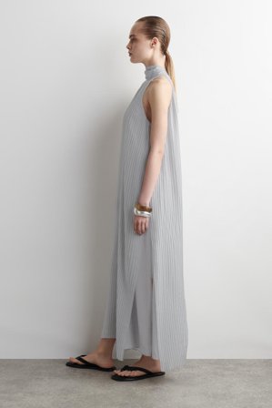 COS Femme Robe Longue Plissée À Encolure Licou in Turquoise