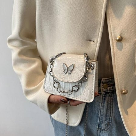 Ketju Laukut Kainalon käsilaukku VALKOINEN