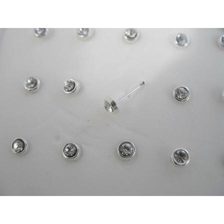 1 st. Rund näspiercing i 925 sterling silver med 2 mm. strass