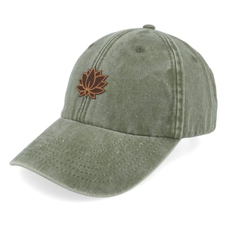 Wild Spirit - Groen unconstructed Cap - Lotus Flower Engraved Patch Washed Olive Dad Cap @ Hatstore