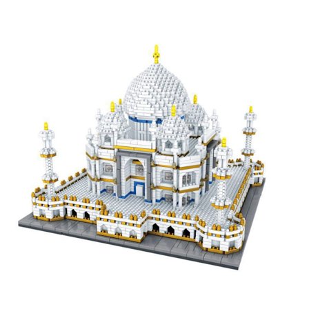 3950 deler for å sette sammen en arkitektonisk modell av Taj Mahal